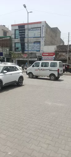 Mahendras Institute 11